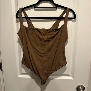 SKIMS Fits Everybody Square Neck Bodysuit